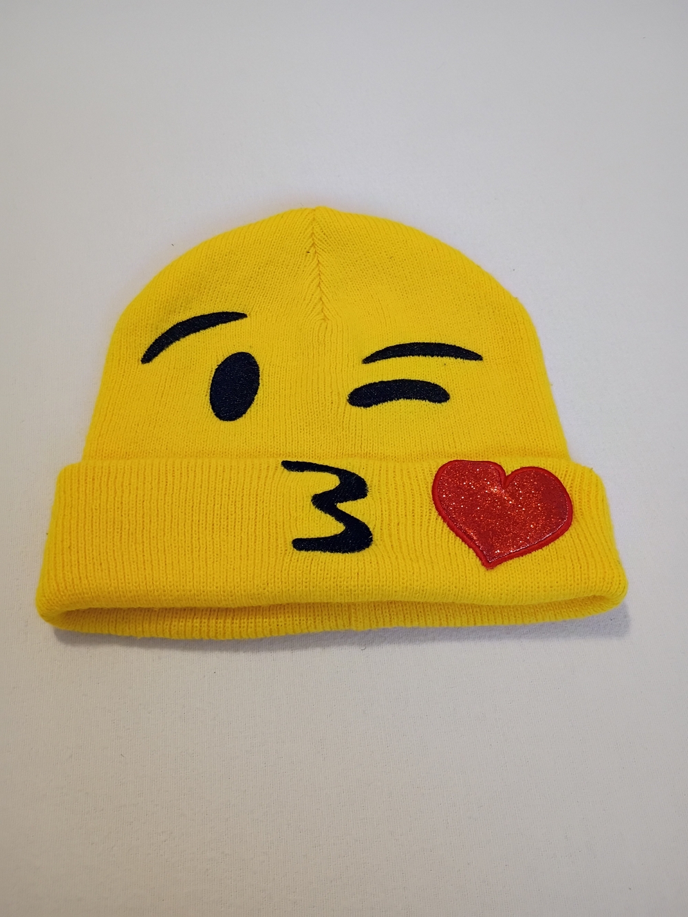 Kissy Face Emoji Yellow Beanie Hat Red Glitter Heart Knit Cap OS